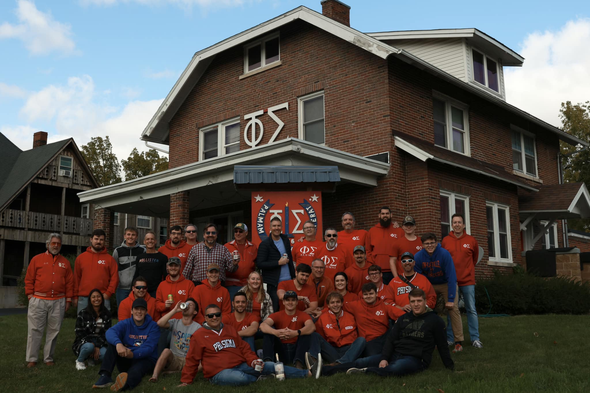 Phi Sigma house - Homecoming2023